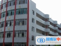 四川省安岳縣龍臺(tái)中學(xué)2025年學(xué)費(fèi)、收費(fèi)多少