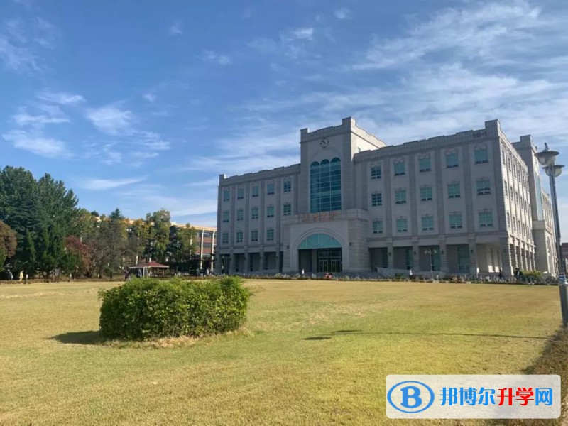 四川省武勝烈面中學2021年招生辦聯系電話 