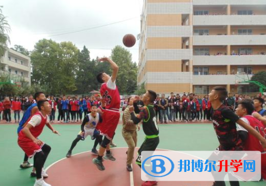 名山縣第三中學怎么樣、好不好