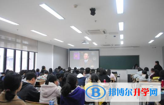 西昌市川興中學2022年報名條件、招生要求、招生對象