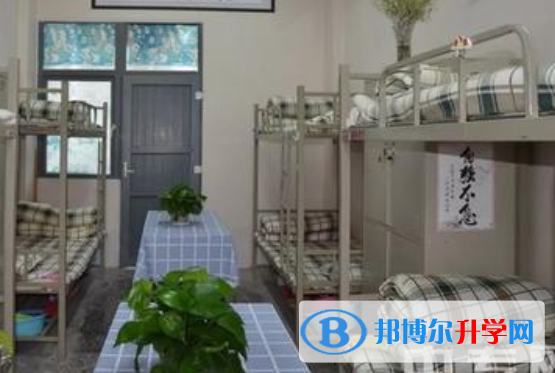 重慶市奉節夔門高級中學校2021年宿舍條件