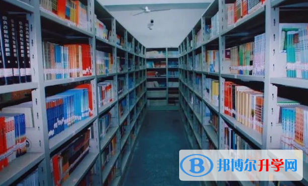 四川省仁壽縣鏵強中學(xué)2022年招生辦聯(lián)系電話