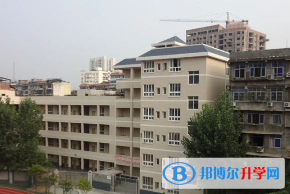 巴中2022年中考上的學校