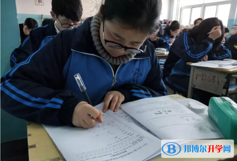 甘孜2022年中考錄取線
