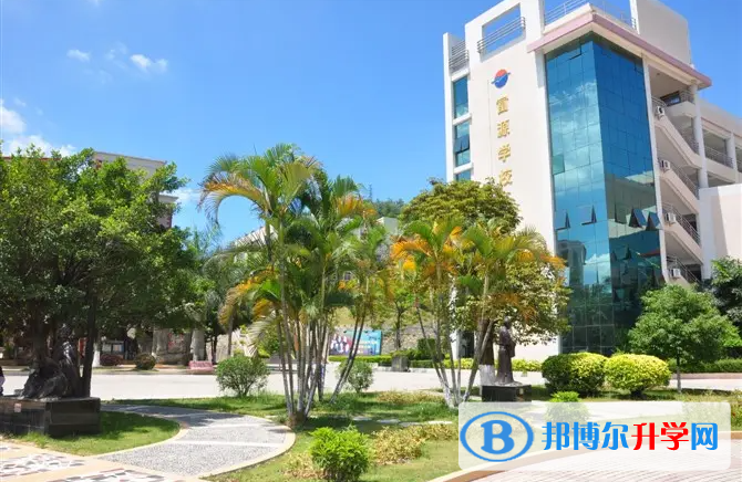 深圳富源國際學?？孔V嗎