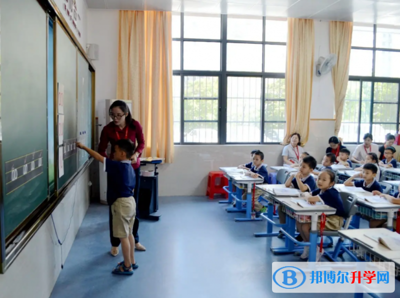  北大附屬實(shí)驗(yàn)學(xué)校國(guó)際班2022年入學(xué)條件