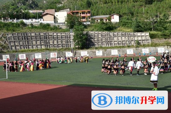 九寨溝縣中學2022年報名條件、招生要求、招生對象