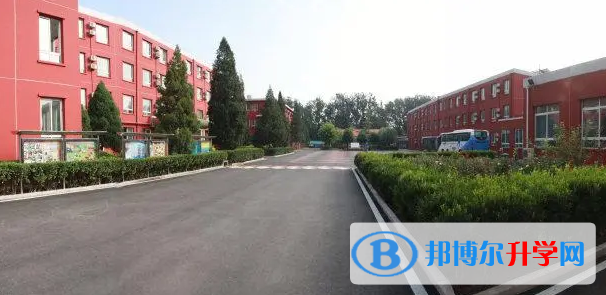  北京中關村國際學?？孔V嗎