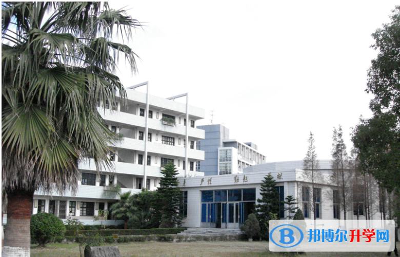 營山縣華英實驗學(xué)校2022年地址在哪里