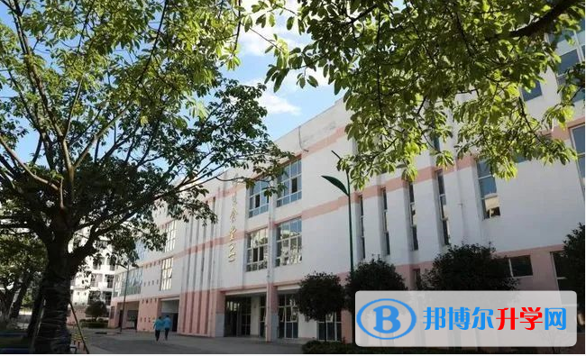 四川省成都市龍泉中學2022年地址在哪里