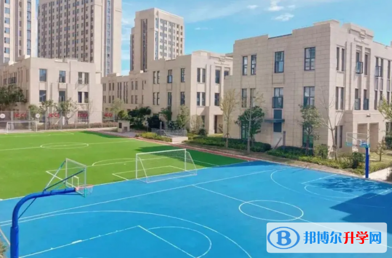 上海天華英澳美國際學?？孔V嗎