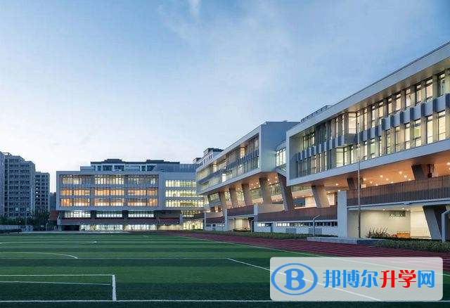 上海復(fù)旦大學(xué)附屬中學(xué)國際部2023年課程體系