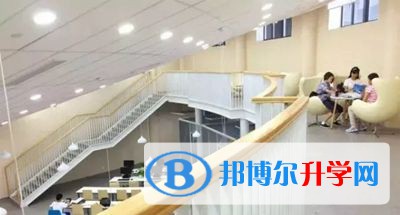 上海金山杭州灣雙語學?？孔V嗎
