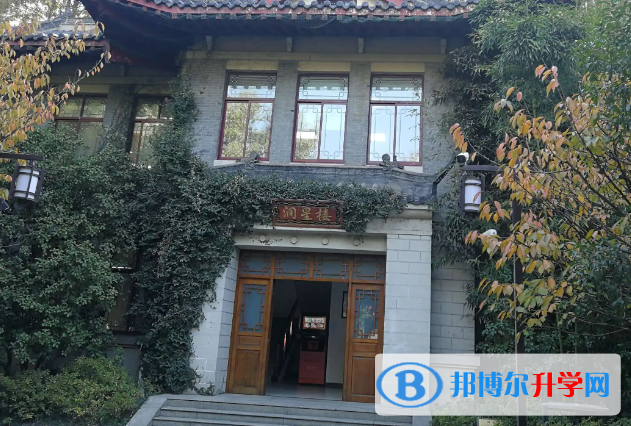 南京第十二中學2023年招生辦聯系電話 