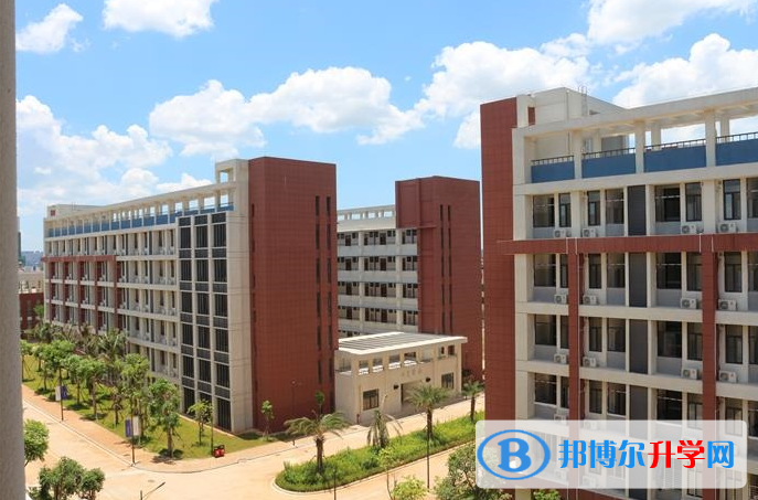 2023北京師范大學?？诟綄賹W校多少錢(學費明細)