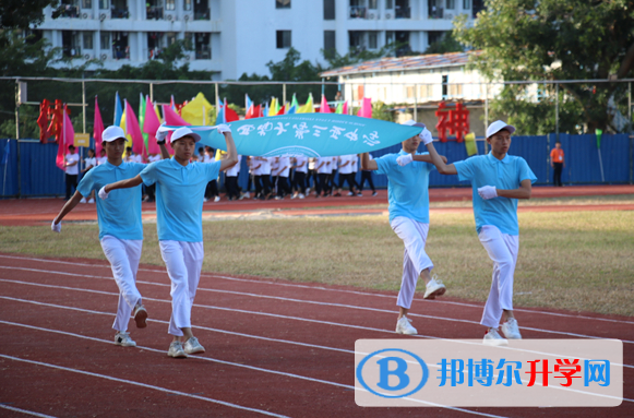 2023西南大學(xué)三亞中學(xué)多少錢(學(xué)費(fèi)明細(xì))