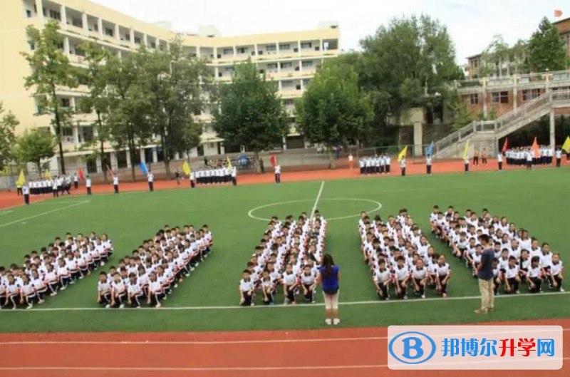 2023儋州市八一中學多少錢(學費明細)