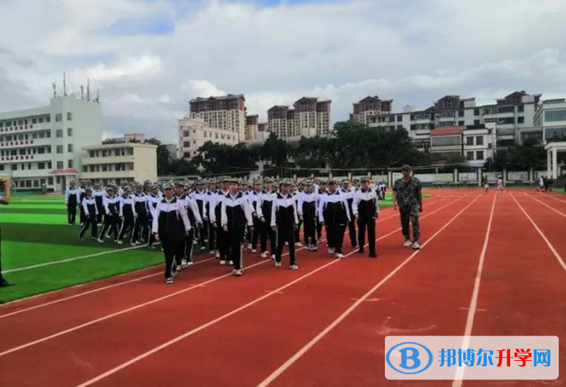 2023東方市八所中學(xué)多少錢(學(xué)費(fèi)明細(xì))