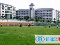 吳川市第一中學(xué)地址，乘車路線
