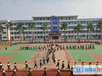 2025汕頭市潮南區(qū)兩英中學招生簡章