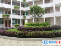 汕頭市潮南區(qū)兩英中學地址，乘車路線