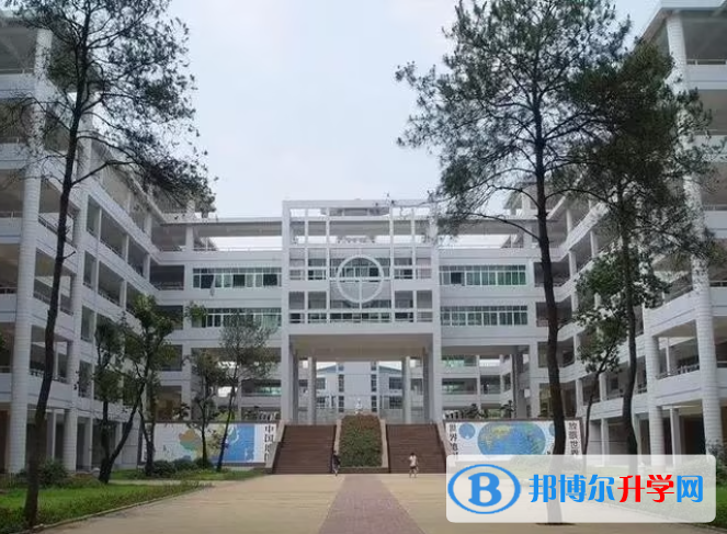 清遠市華僑中學(xué)地址，乘車路線