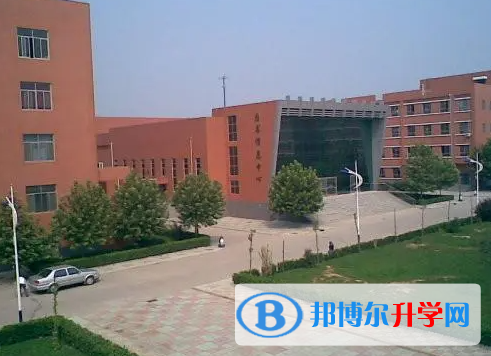 辛集市第一中學(xué)地址，乘車路線