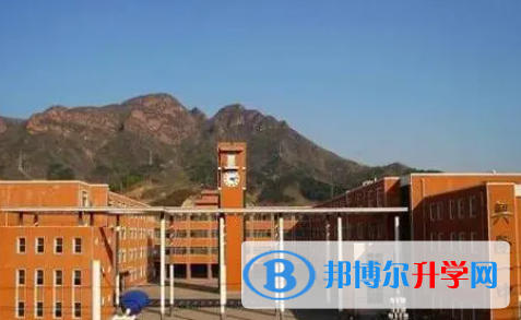 興隆縣第一中學(xué)地址，乘車(chē)路線