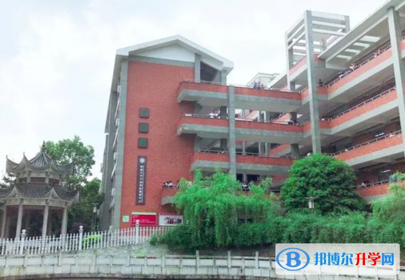 長沙市明德中學地址，乘車路線