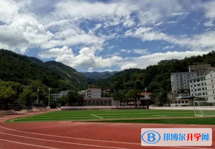 衡山縣岳云中學(xué)怎么樣、好不好