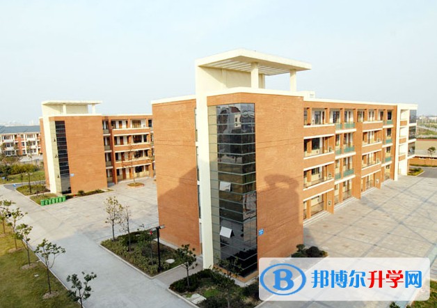 江蘇省常熟中學(xué)地址，乘車路線