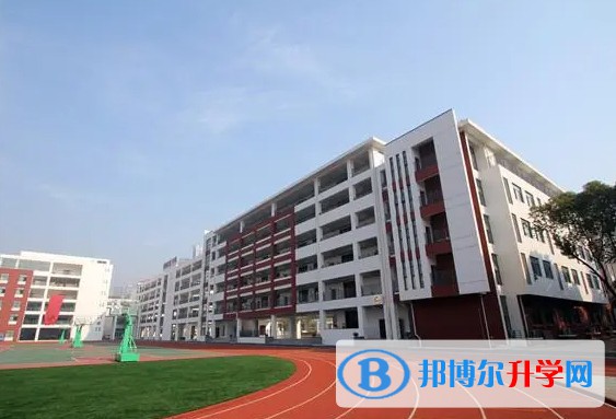 常州市第三中學(xué)地址，乘車路線