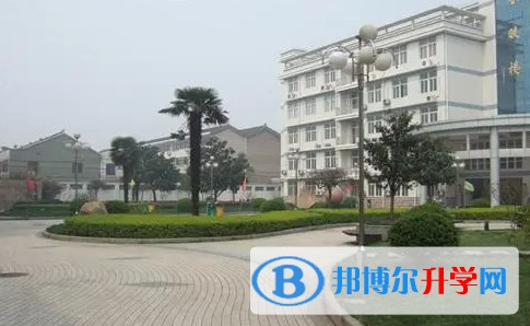 常州市武進區鳴凰中學地址，乘車路線