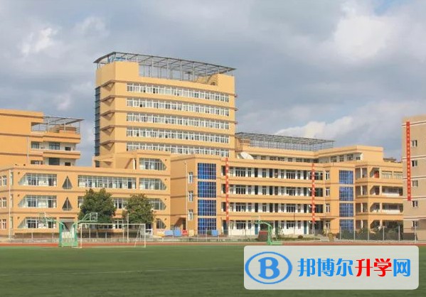 南通市海門四甲中學地址，乘車路線