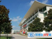 江蘇省金湖中學(xué)地址，乘車路線