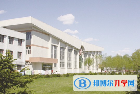 哈爾濱市阿城區(qū)第一中學(xué)校地址，乘車路線