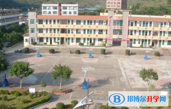 木蘭縣東興鎮中學怎么樣、好不好