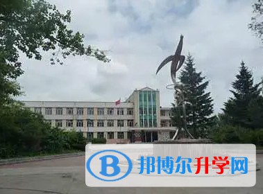 巴彥縣興隆中學地址，乘車路線