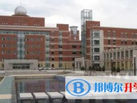 龍江縣第一中學(xué)地址，乘車路線