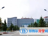 鶴崗市第一中學(xué)地址，乘車路線