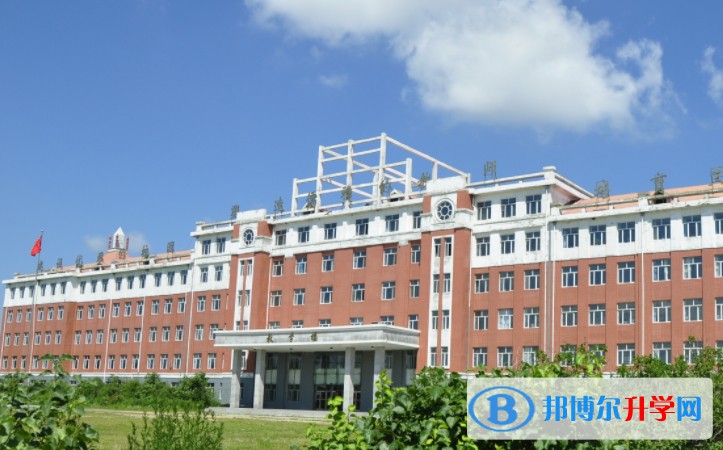 集賢縣第一中學(xué)地址，乘車(chē)路線(xiàn)