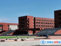 大慶鐵人中學地址，乘車路線