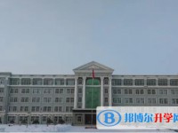 嘉蔭縣第一中學(xué)校地址，乘車路線