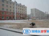樺南縣第二中學地址，乘車路線