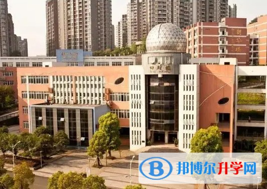 重慶市渝北中學(xué)校怎么樣、好不好