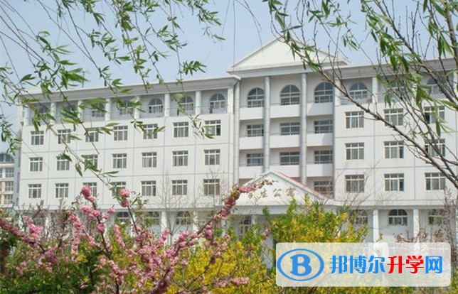 2024燕山大學(xué)附屬中學(xué)多少錢(qián)(學(xué)費(fèi)明細(xì))