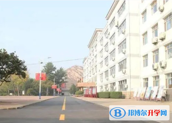 河北昌黎第一中學(xué)地址，乘車路線