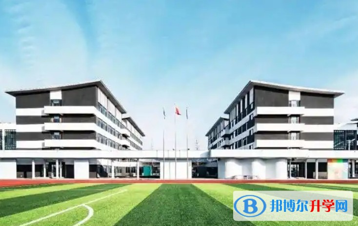 2025保定英華高級中學(xué)多少錢(學(xué)費明細)