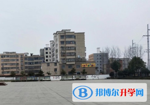 保定市清苑區(qū)臧村中學(xué)地址，乘車路線