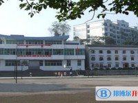 玉章中學地址，乘車路線